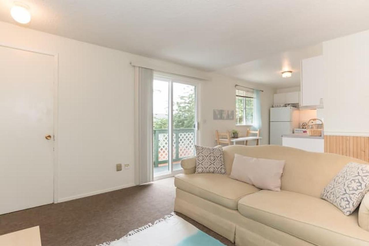 Unique, Convenient, Centrally Located Apartment Kent Eksteriør bilde