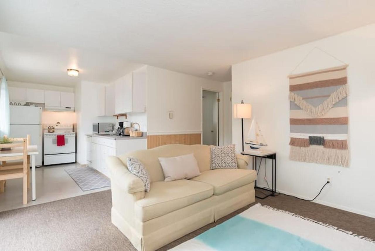 Unique, Convenient, Centrally Located Apartment Kent Eksteriør bilde